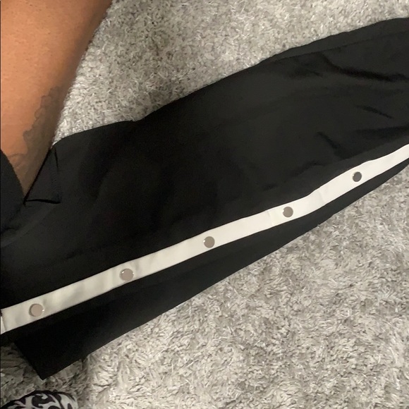 Black and white midi skirt - Picture 2 of 2